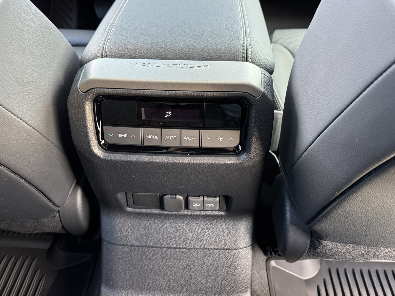 New 2026 Toyota Land Cruiser AWD/4WD image 7