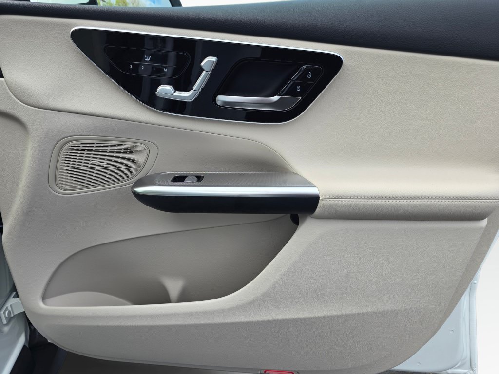 New 2026 Mercedes-Benz GLC 300 4MATIC image 25
