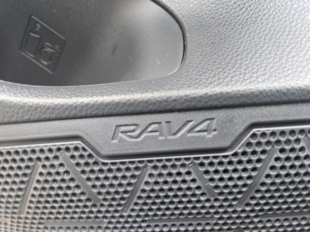 Used 2023 Toyota RAV4 LE AWD/4WD image 26