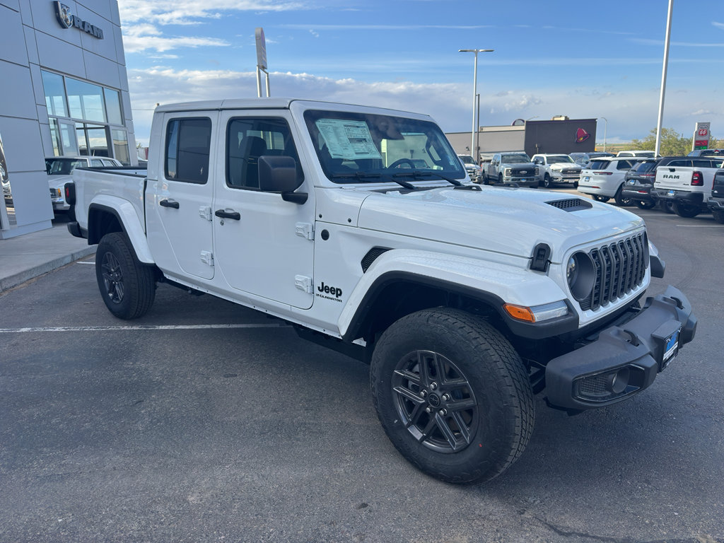New 2026 Jeep Gladiator Sport AWD/4WD image 7