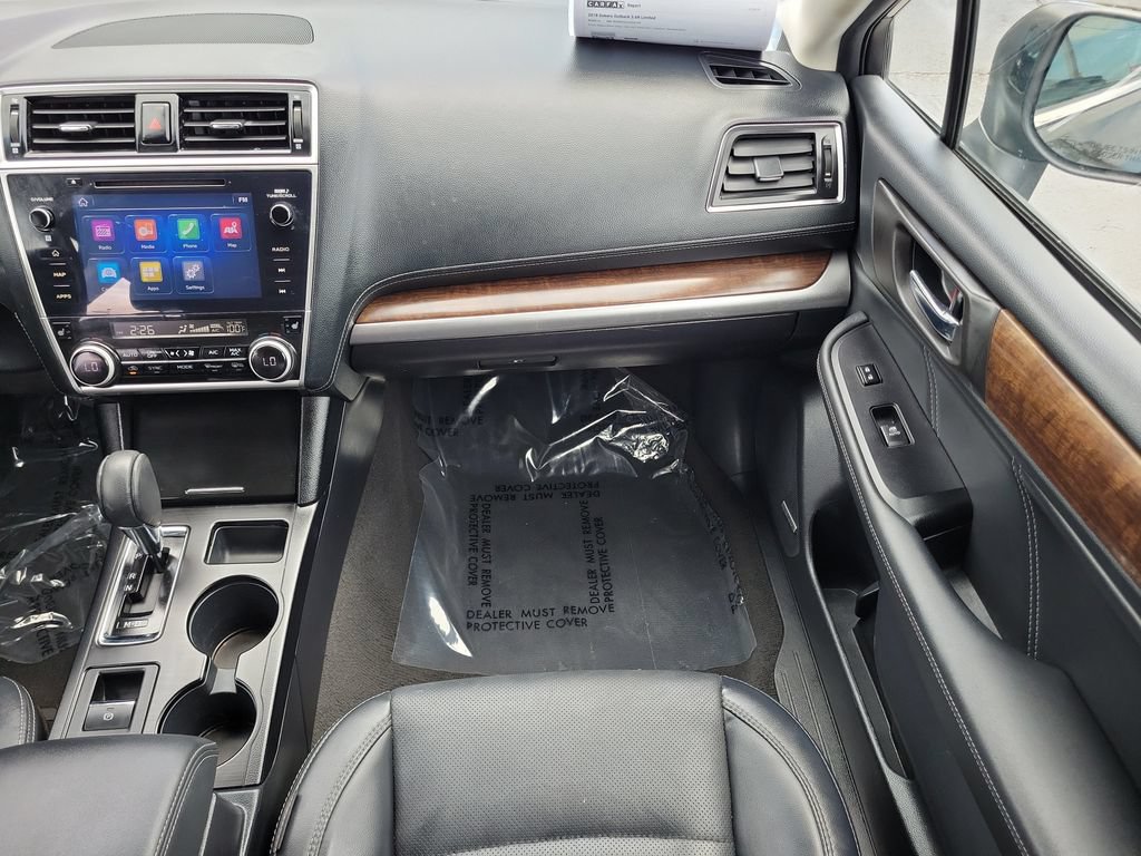 Used 2018 Subaru Outback 3.6R Limited AWD/4WD image 16