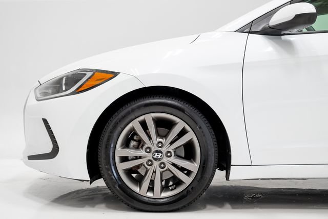 Used 2017 Hyundai Elantra SE FWD image 27