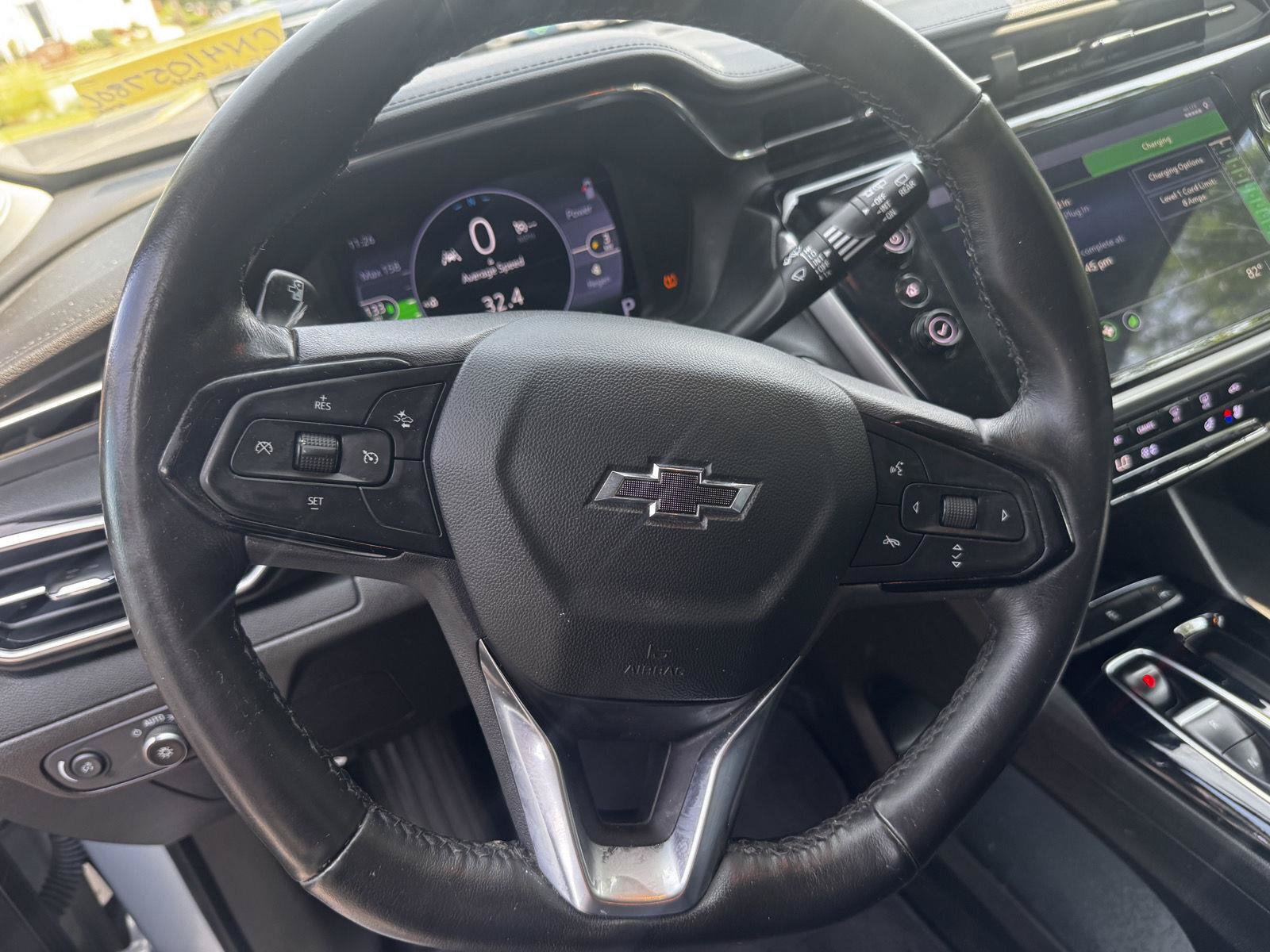 Used 2022 Chevrolet Bolt EUV LT w/ Convenience Package FWD image 20