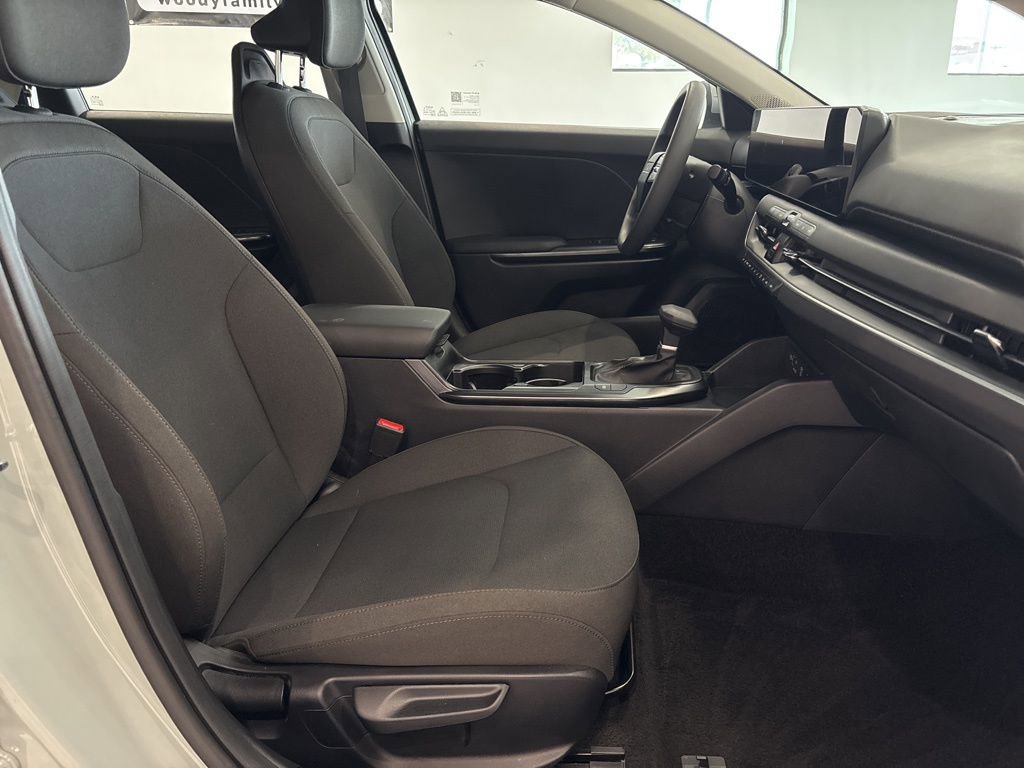 Used 2026 Kia K4 LXS image 28