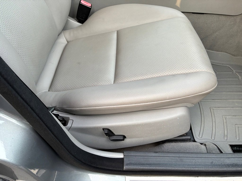 Used 2008 Mercedes-Benz C 300 4MATIC Sedan image 15