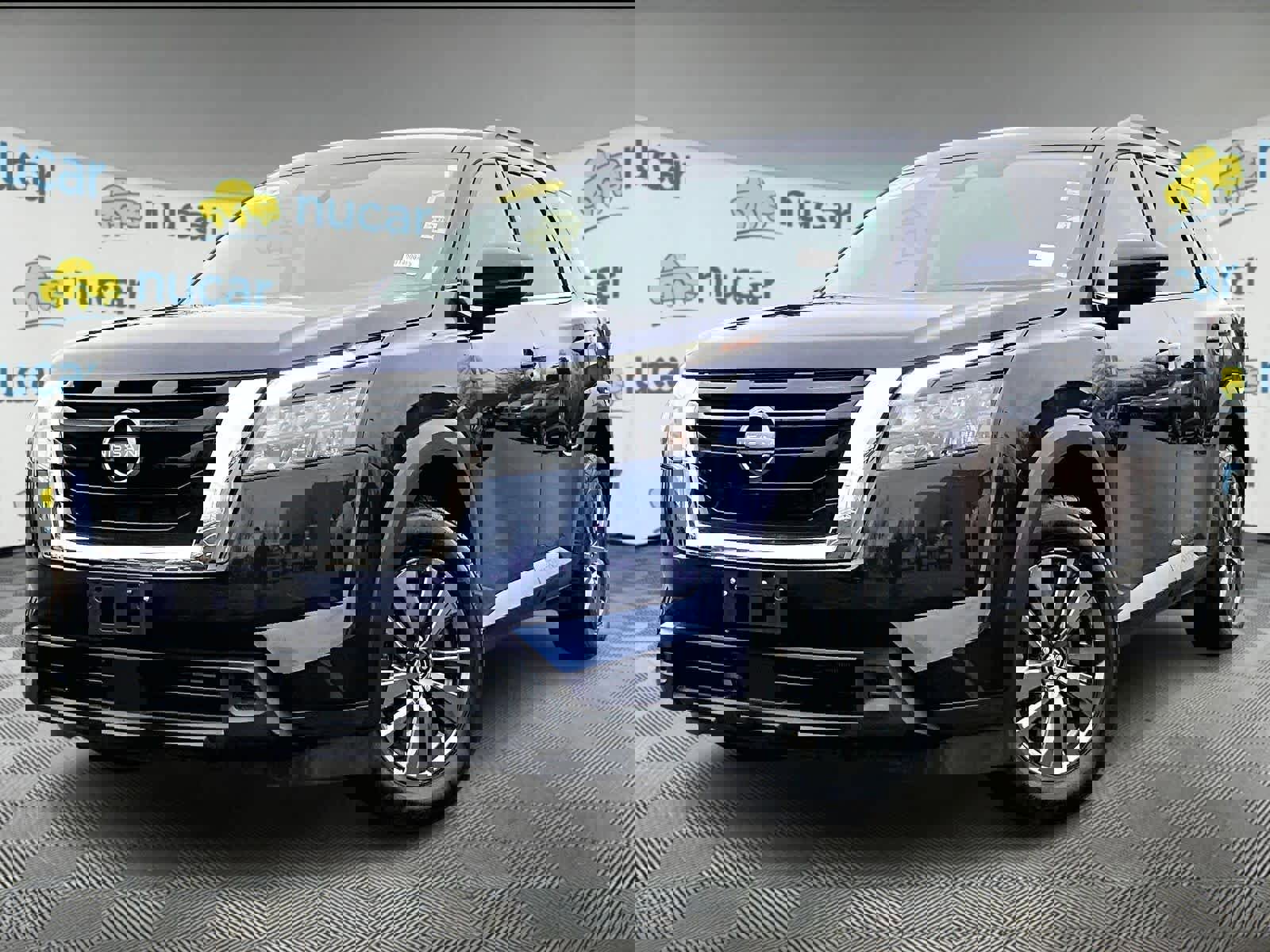 Certified 2024 Nissan Pathfinder SV image 3