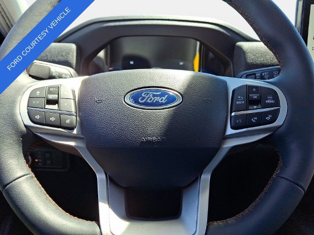 Used 2026 Ford Explorer Active w/ Active Comfort Package AWD/4WD image 12