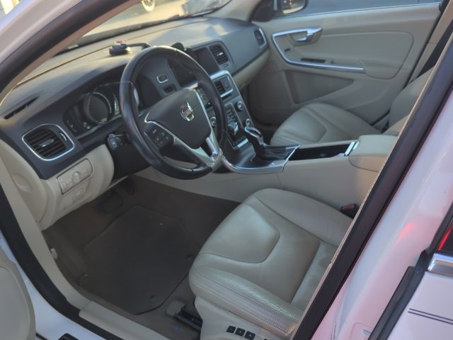 Used 2014 Volvo S60 T5 image 6