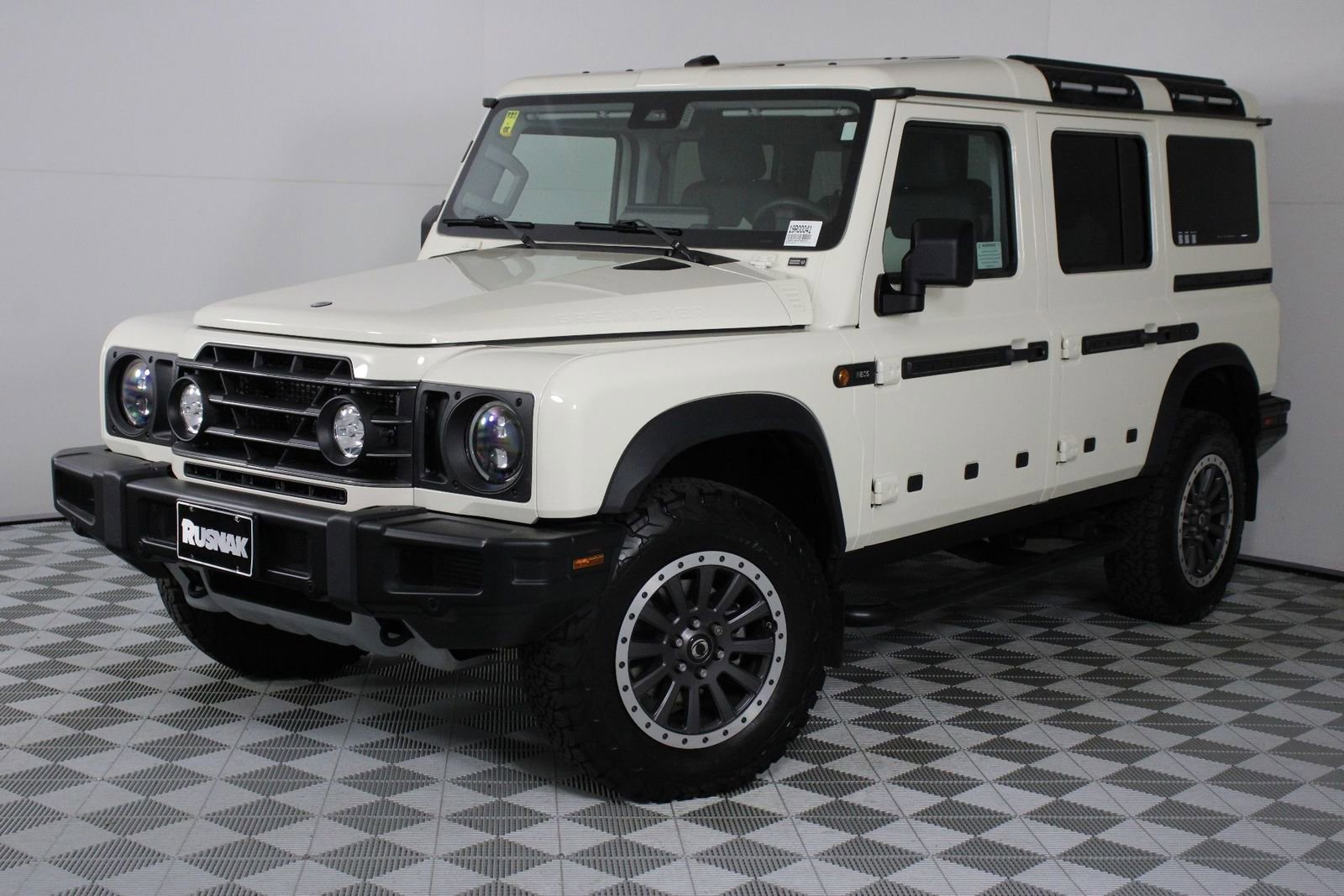 Used 2025 INEOS Grenadier Fieldmaster Edition image 3