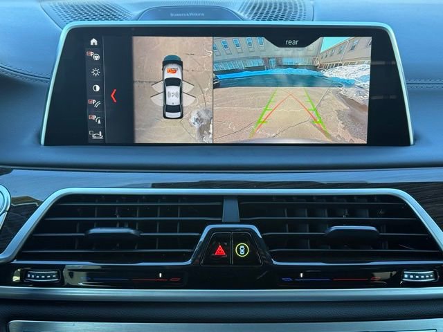 Used 2019 BMW 750i xDrive w/ Executive Package image 42