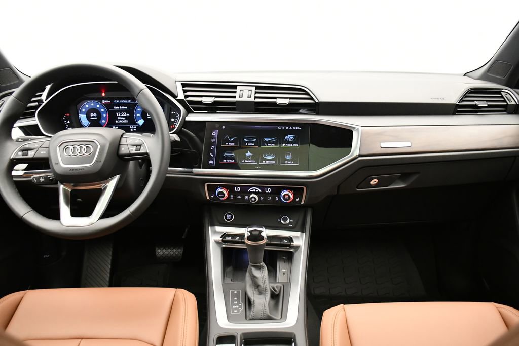 Used 2025 Audi Q3 2.0T Premium w/ Convenience Package image 20