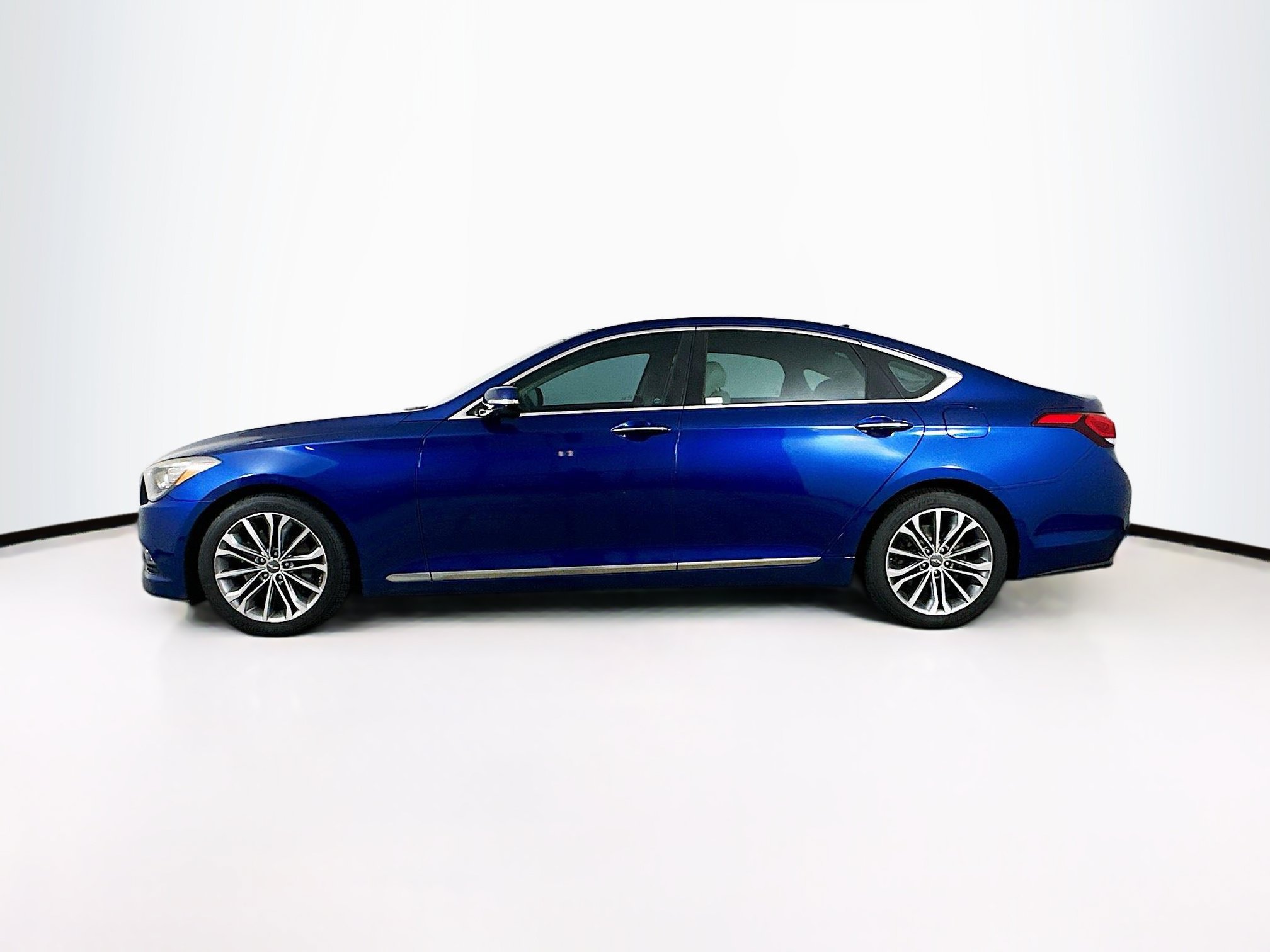 Used 2016 Hyundai Genesis 3.8 w/ Option Group 04 RWD image 4