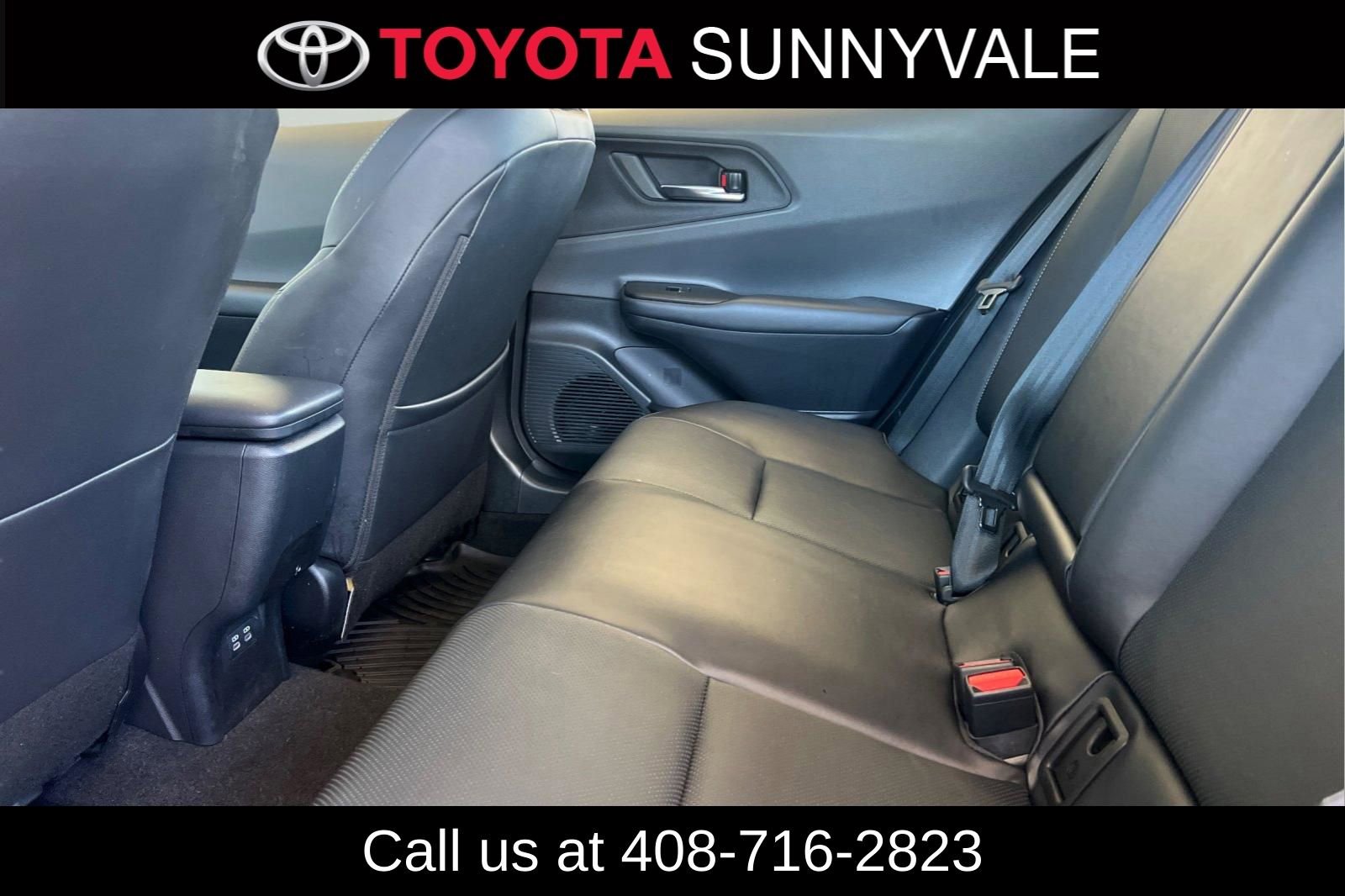 Used 2023 Toyota Prius XLE image 5