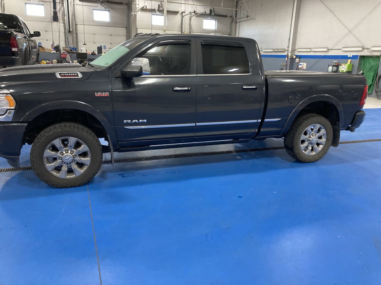 Used 2019 RAM 2500 Limited AWD/4WD image 4