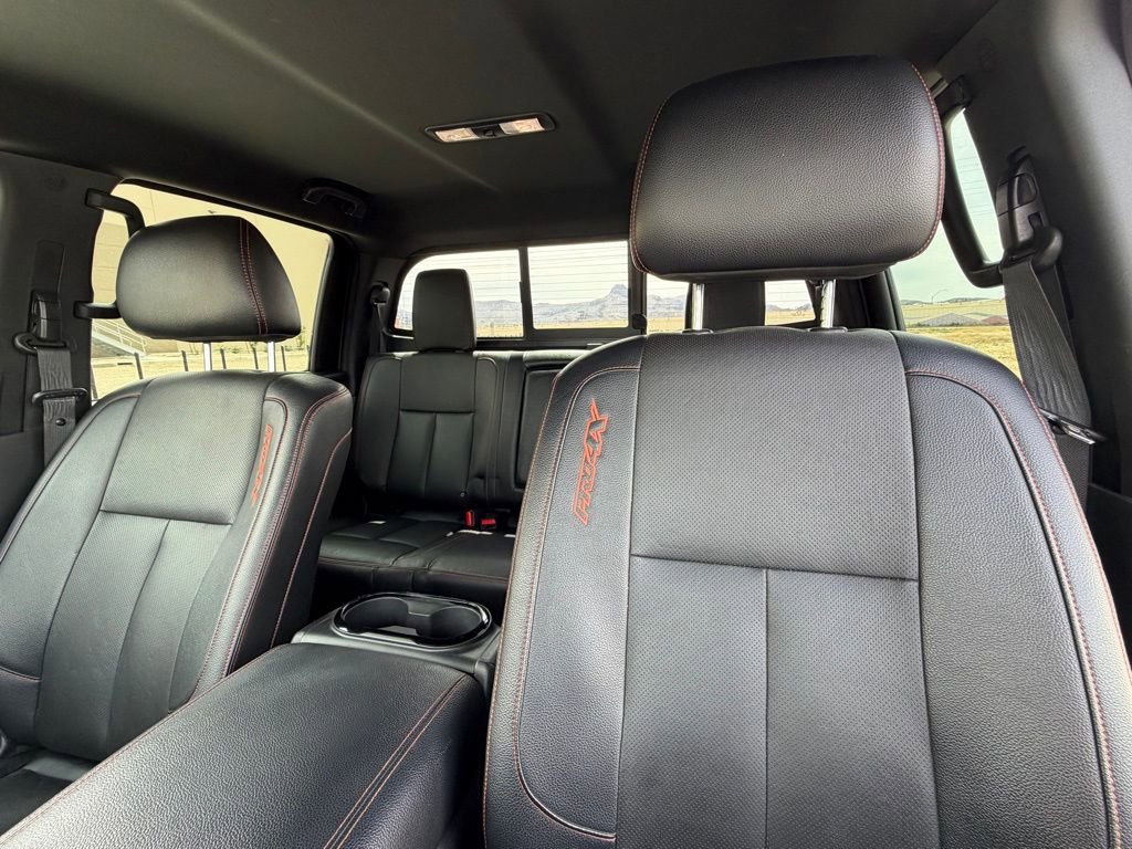 Used 2021 Nissan Titan PRO-4X w/ Pro-4x Convenience Package AWD/4WD image 12