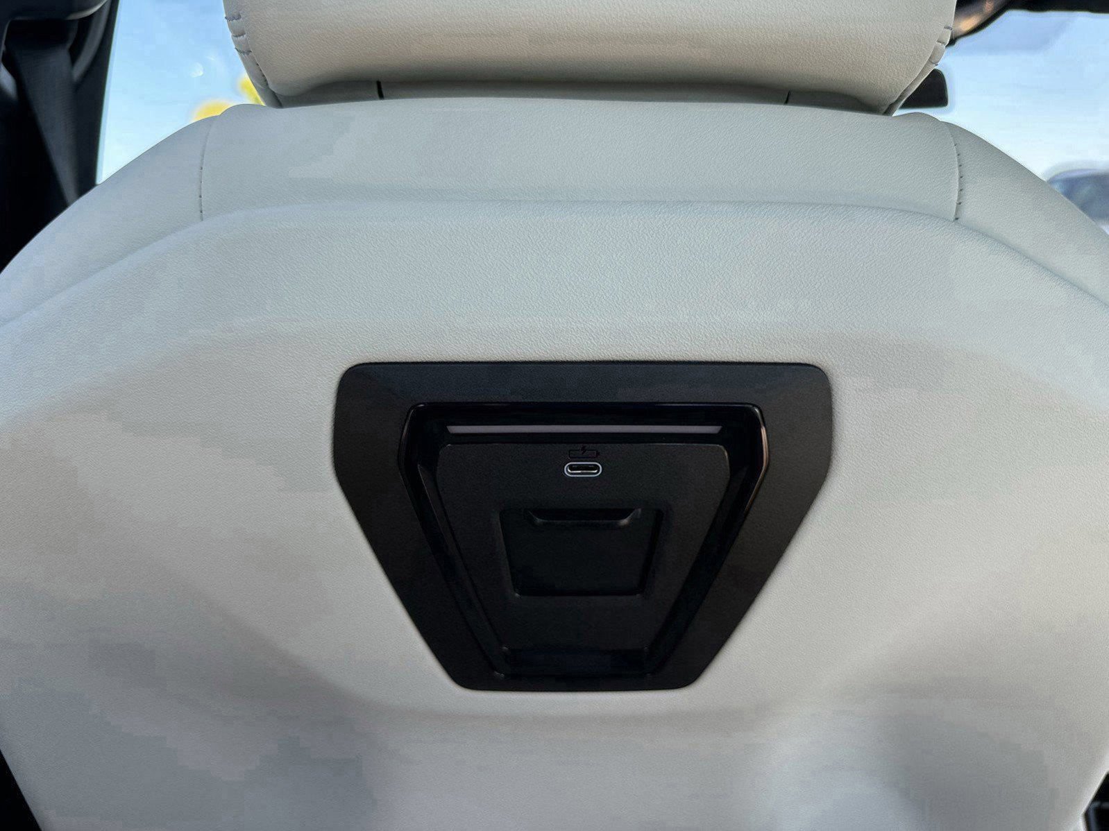 New 2026 BMW i5 eDrive40 RWD image 17