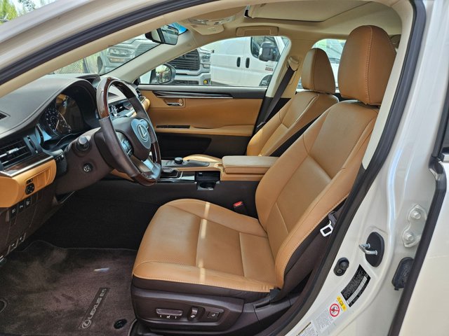 Used 2017 Lexus ES 350 w/ Premium Package FWD image 14