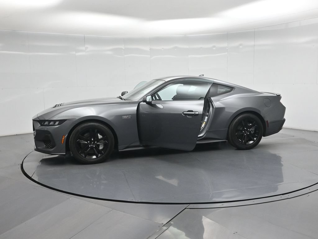 Certified 2025 Ford Mustang GT RWD image 31