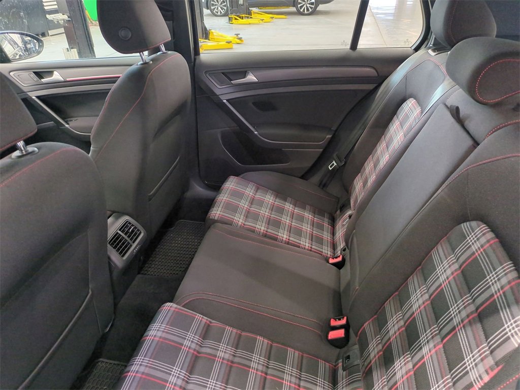 Used 2021 Volkswagen GTI SE image 29