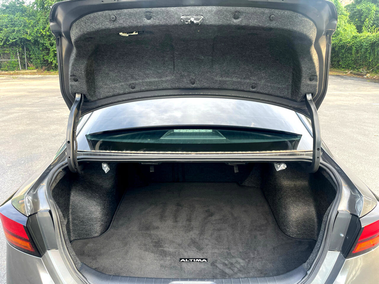 Used 2024 Nissan Altima 2.5 S image 18