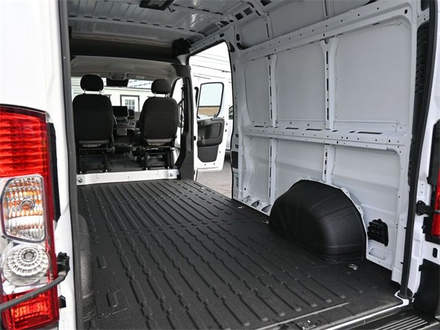 New 2026 RAM ProMaster 2500 w/ Premium Convenience Group image 34