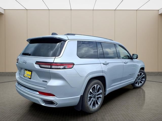 Used 2023 Jeep Grand Cherokee L Overland w/ MOPAR Finishing Package AWD/4WD image 8
