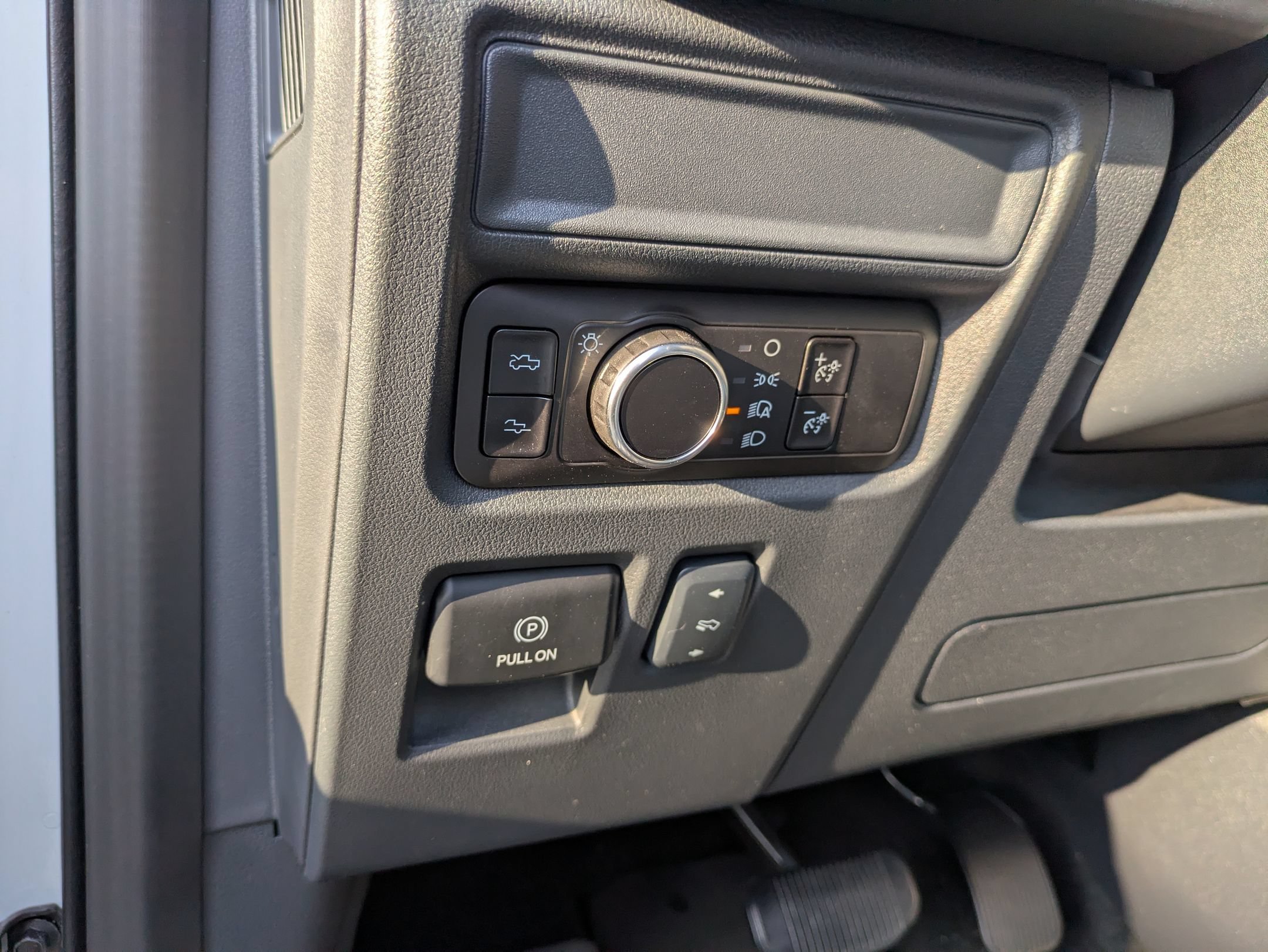 Certified 2025 Ford F150 Lightning Platinum AWD/4WD image 19