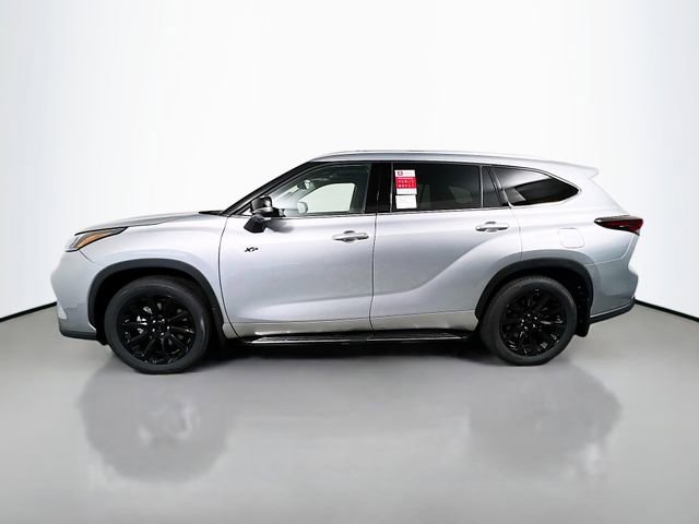 New 2025 Toyota Highlander Limited image 6