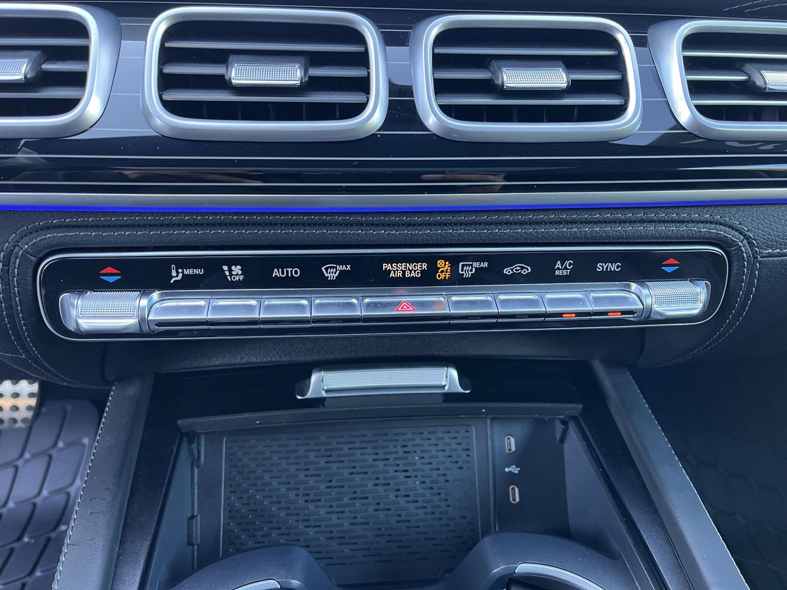 Certified 2026 Mercedes-Benz GLS 580 4MATIC image 32
