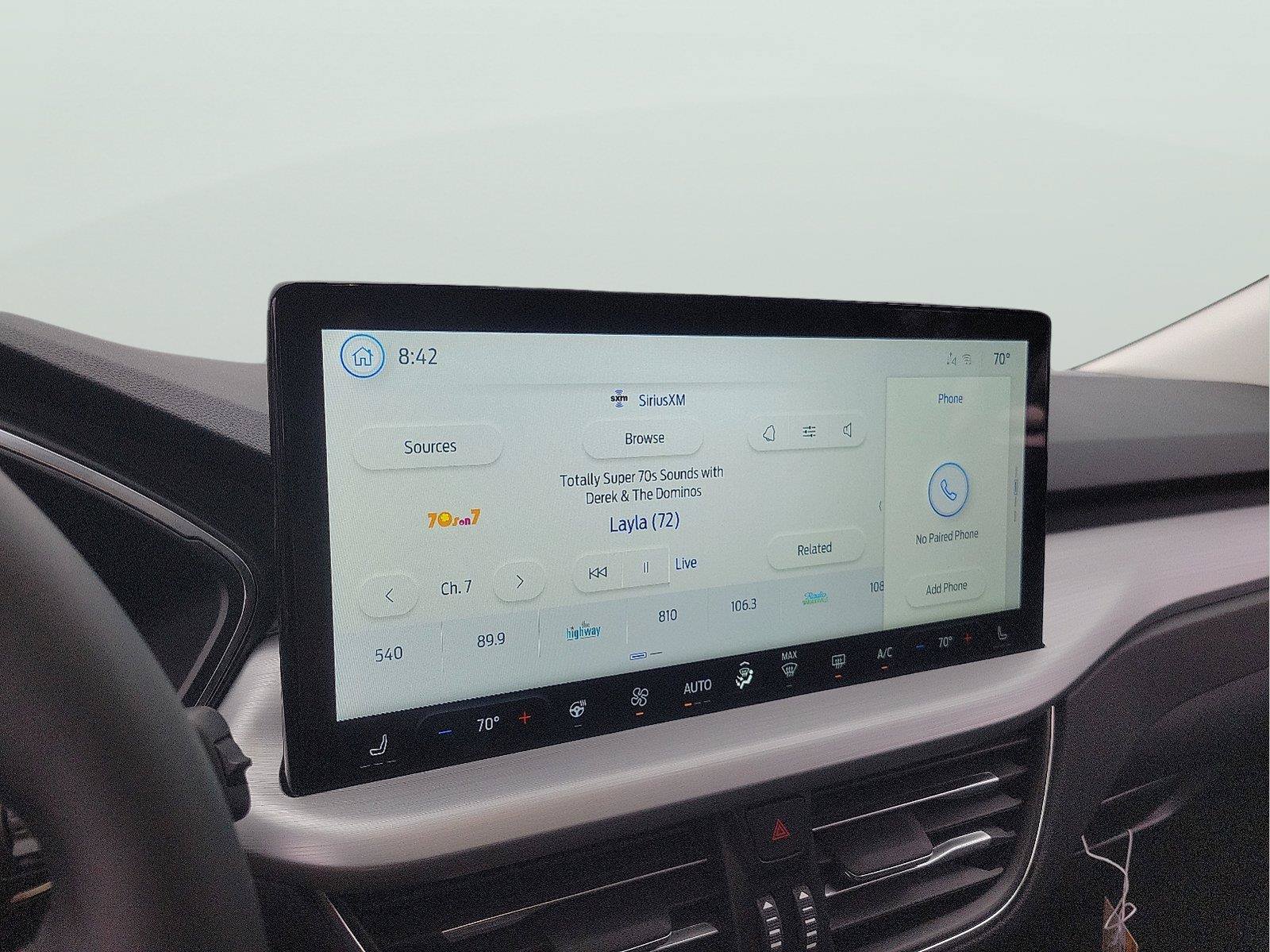 New 2024 Ford Escape SE w/ PHEV Premium Package FWD image 13