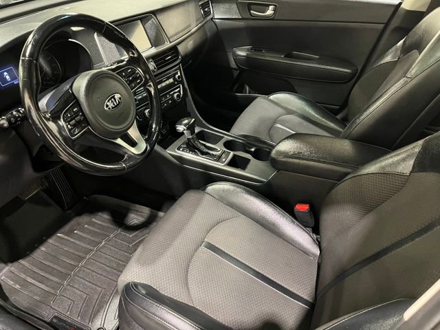 Used 2018 Kia Optima S w/ Panoramic Sunroof Package image 15