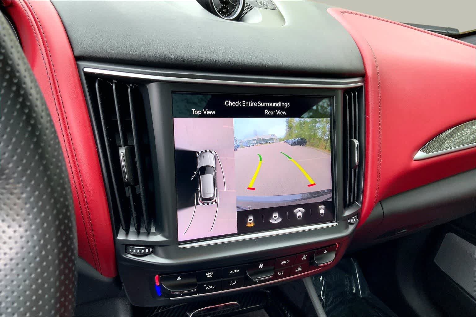 Used 2021 Maserati Levante Trofeo AWD/4WD image 28
