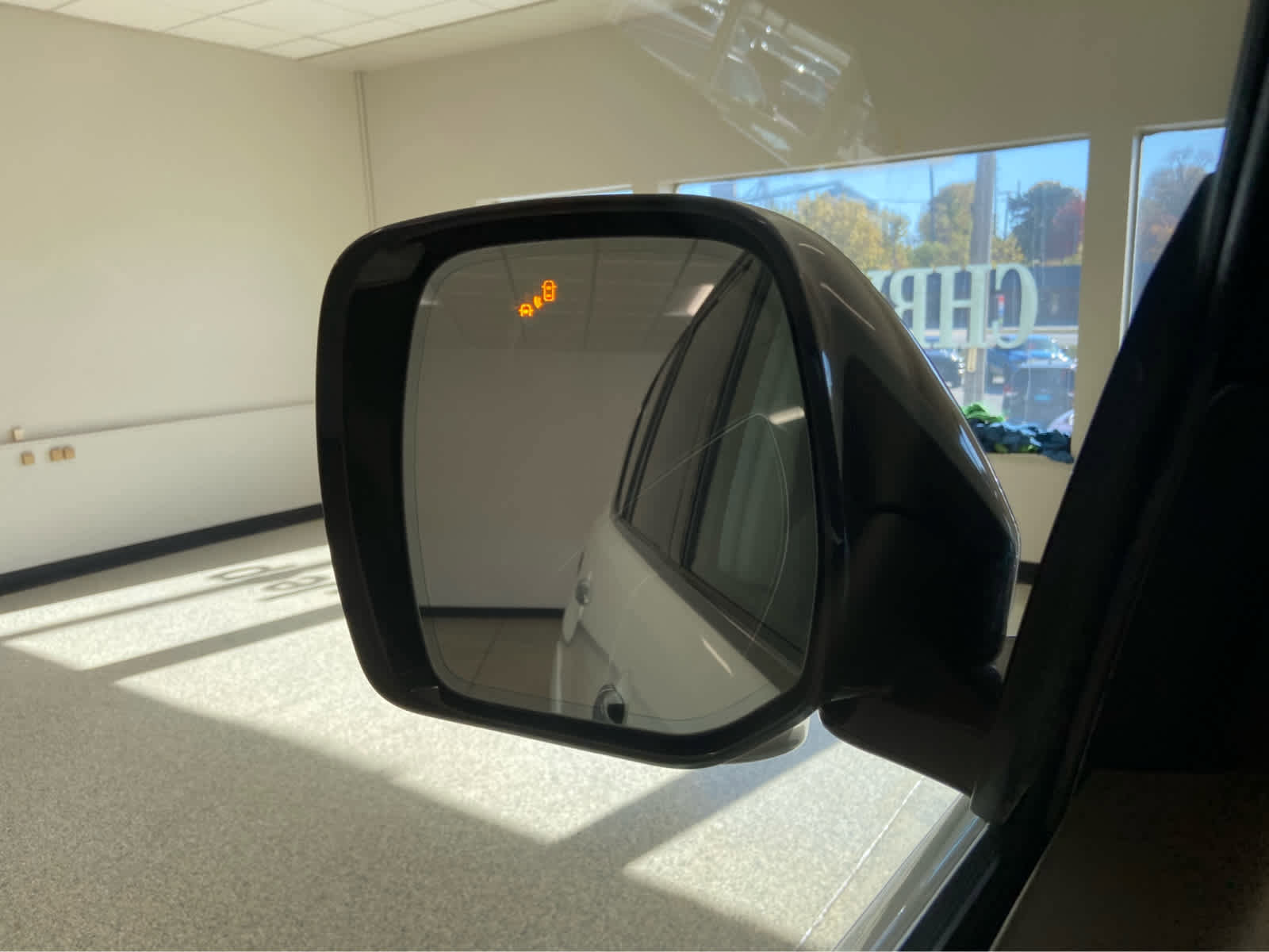 Used 2024 Nissan Armada Platinum w/ Captain's Chairs Package image 44