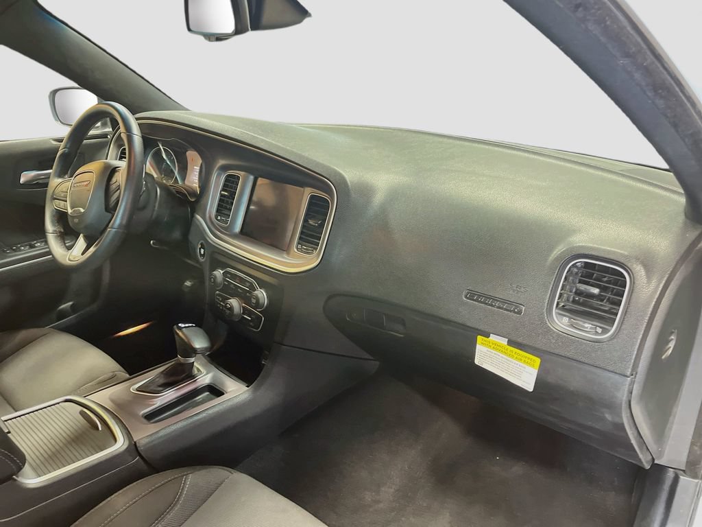 Used 2022 Dodge Charger SXT AWD/4WD image 28