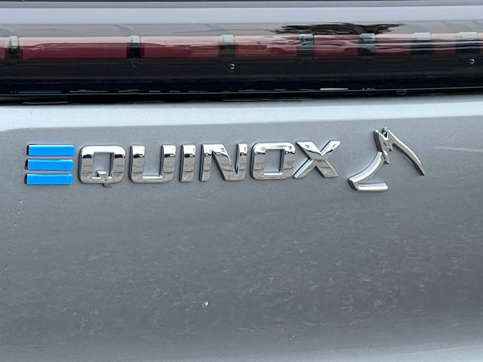 New 2026 Chevrolet Equinox EV LT FWD image 2