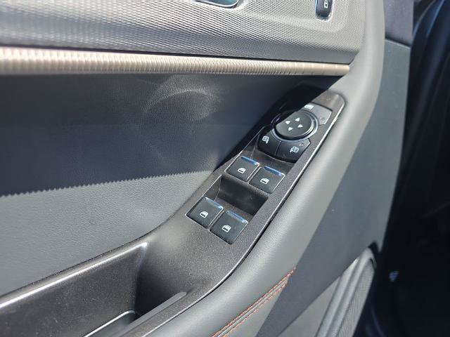Certified 2026 Ford Explorer Active AWD/4WD image 17