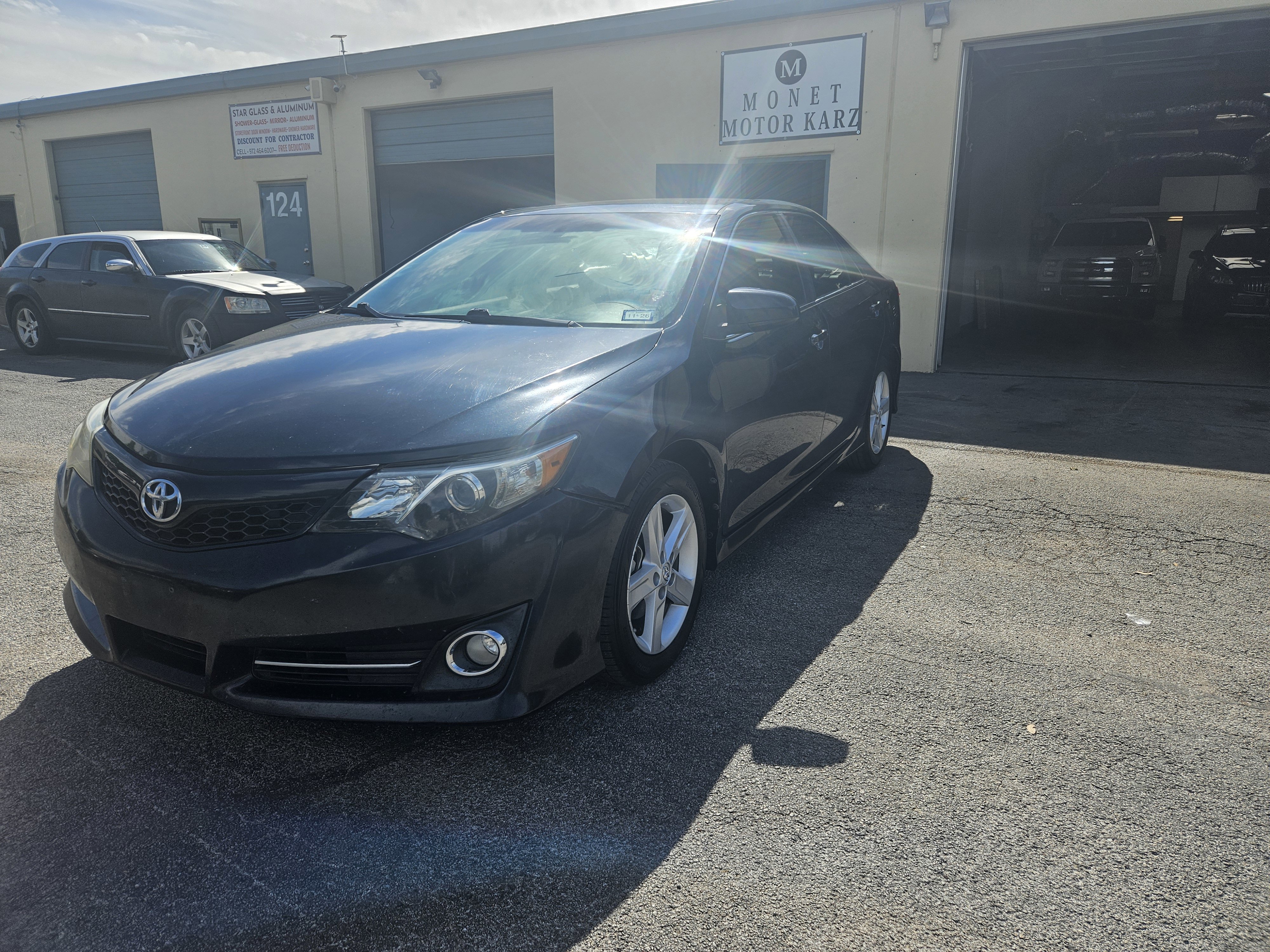 Used 2013 Toyota Camry SE image 8