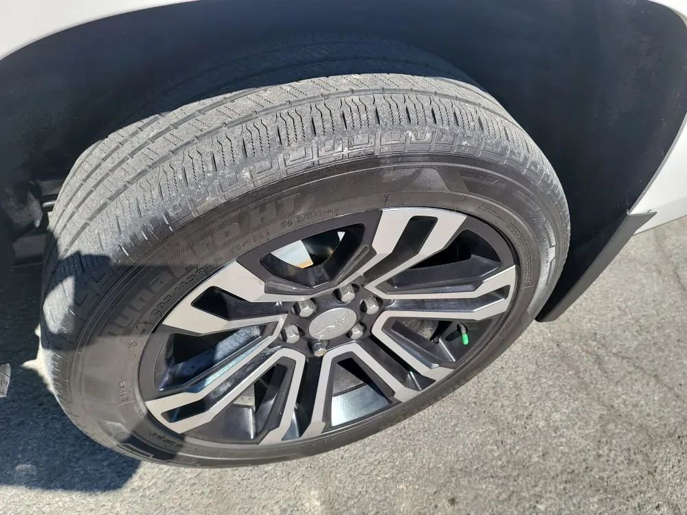 Used 2020 GMC Yukon XL SLT w/ Open Road Package image 39