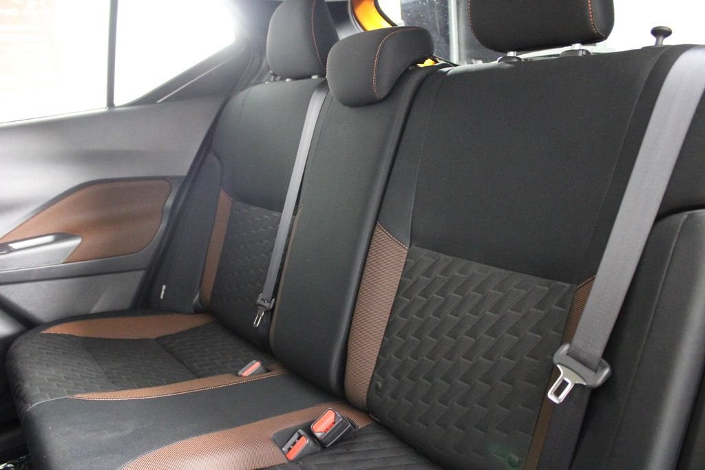 Certified 2022 Nissan Kicks SR FWD image 19