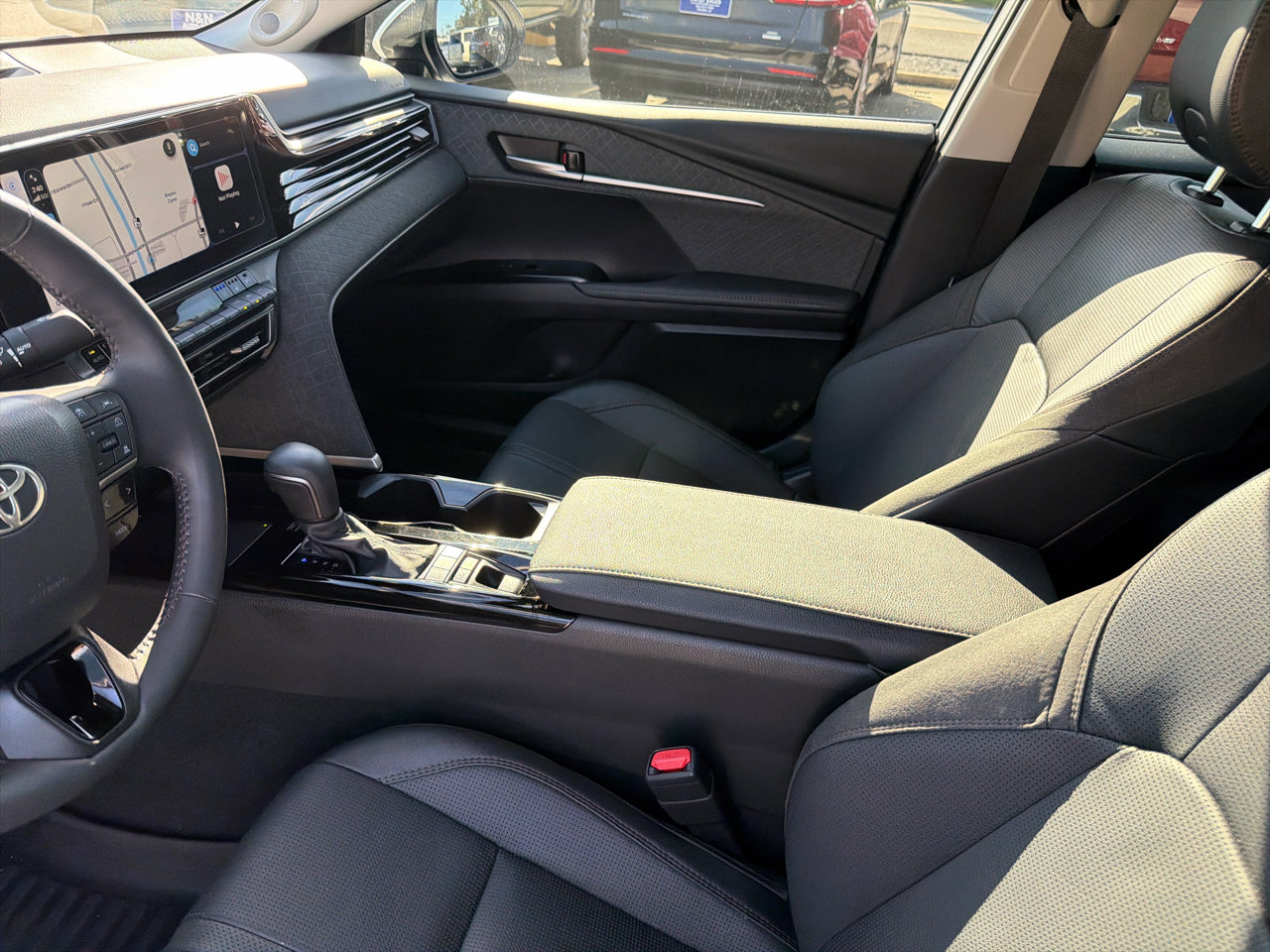 Used 2025 Toyota Camry XLE image 16