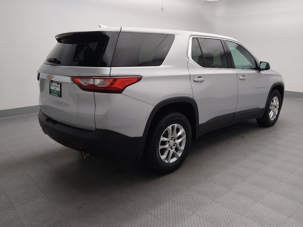 Used 2021 Chevrolet Traverse LS FWD image 10