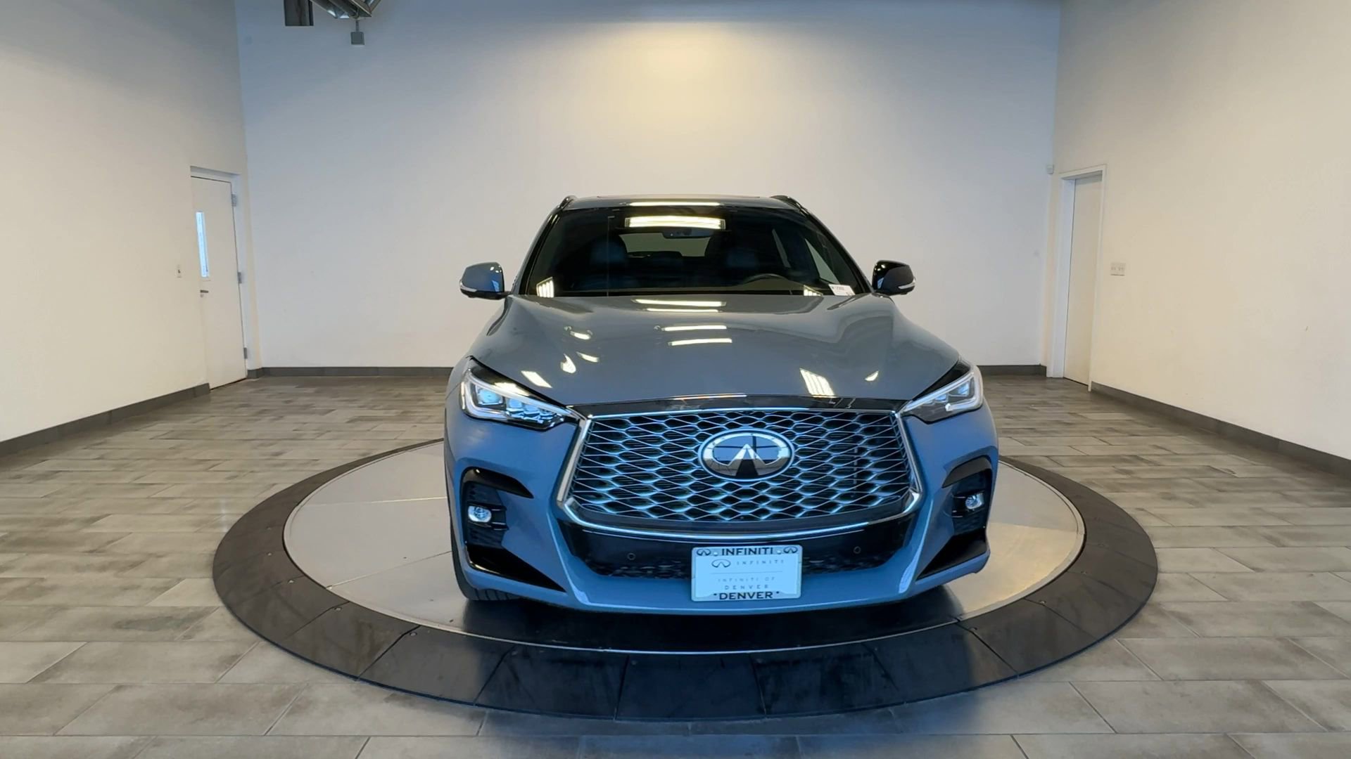Certified 2025 INFINITI QX55 Essential AWD/4WD image 3