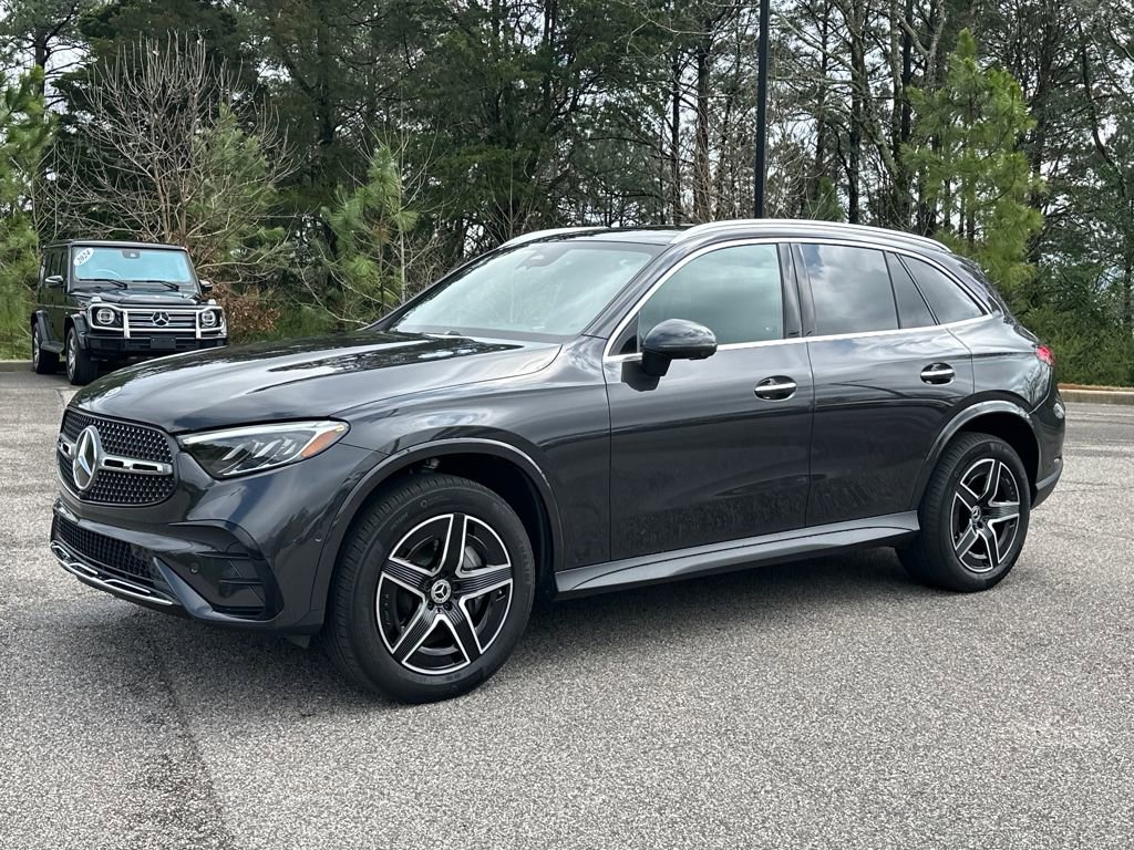 Certified 2025 Mercedes-Benz GLC 300 4MATIC image 5