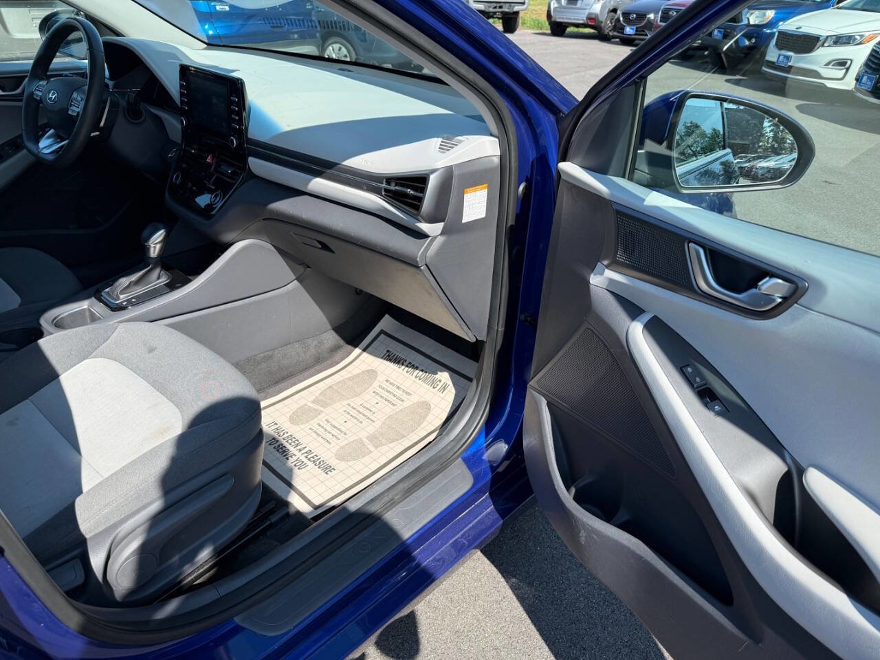 Used 2020 Hyundai Ioniq SEL image 10