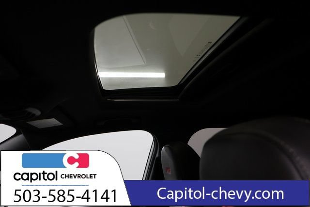 Used 2024 Chevrolet Trax RS w/ Sunroof Package FWD image 13