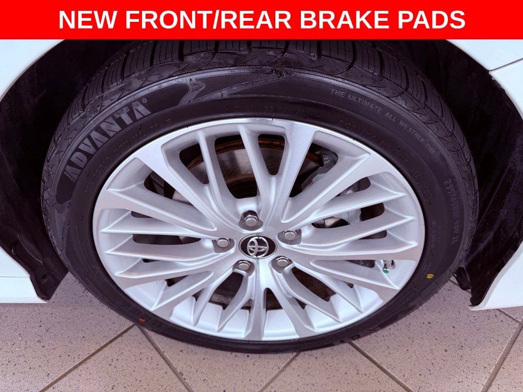 Used 2018 Toyota Camry XLE image 4