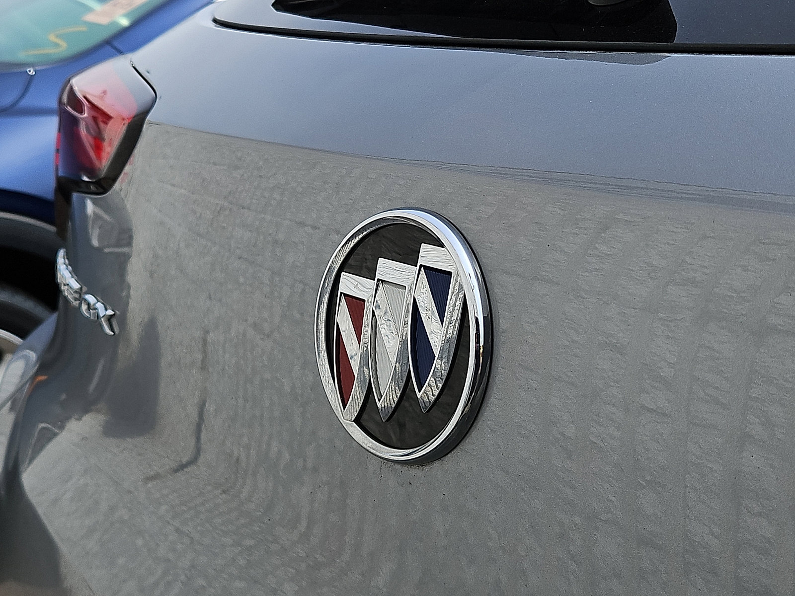 Certified 2023 Buick Encore GX Select w/ Sport Touring Package image 8