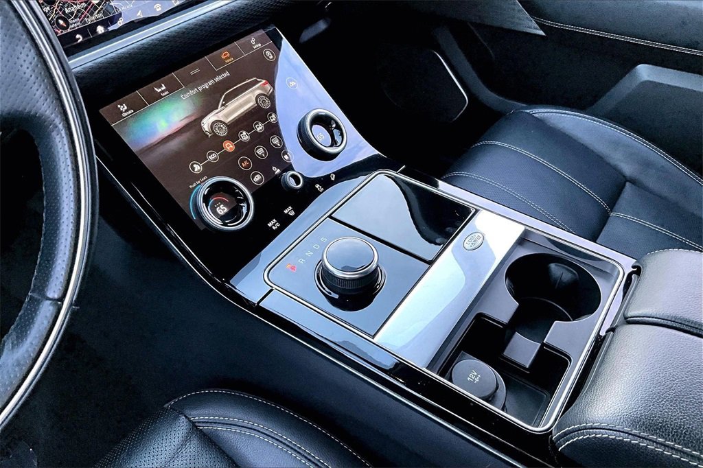 Used 2020 Land Rover Range Rover Velar R-Dynamic S image 16