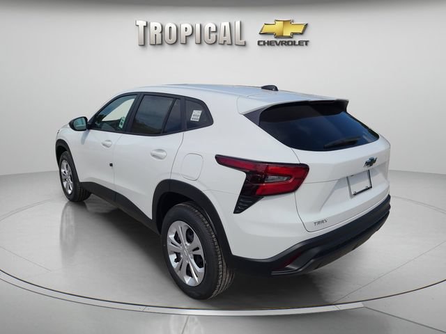 New 2026 Chevrolet Trax LS FWD image 3