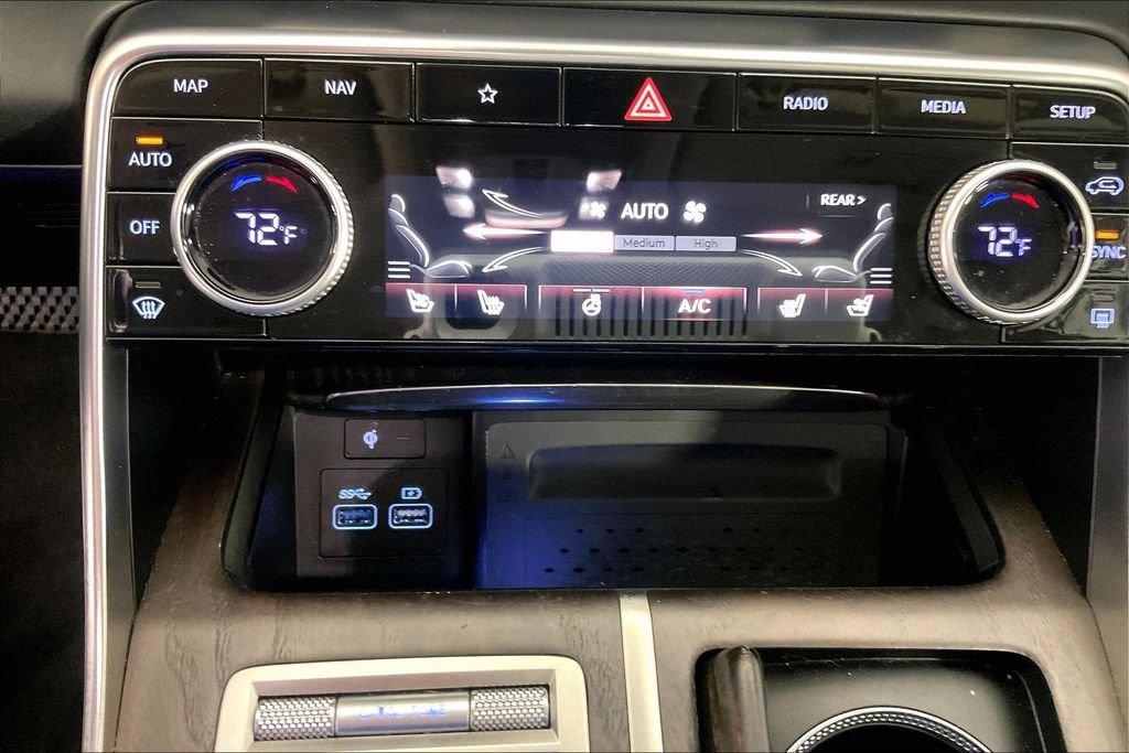 Used 2021 Genesis GV80 3.5T w/ Prestige Package 07 AWD/4WD image 32